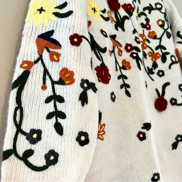 NWT Anthropologie Floral Appliqued Sweater Tunic Dress - Picture 6 of 16